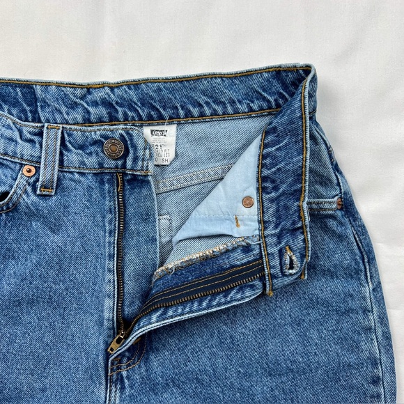 Vintage 90’s Levi’s 521 Jeans - Picture 6 of 7